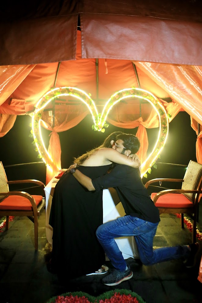 Shubhankar proposing to Anukshi in Bali